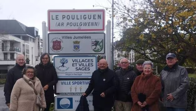 Le Pouliguen (44), le panneau du réseau VILLAGES ET VILLES SAGES implanté